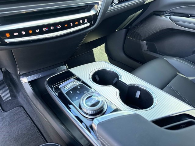 Certified 2024 Cadillac Lyriq Tech AWD/4WD image 25