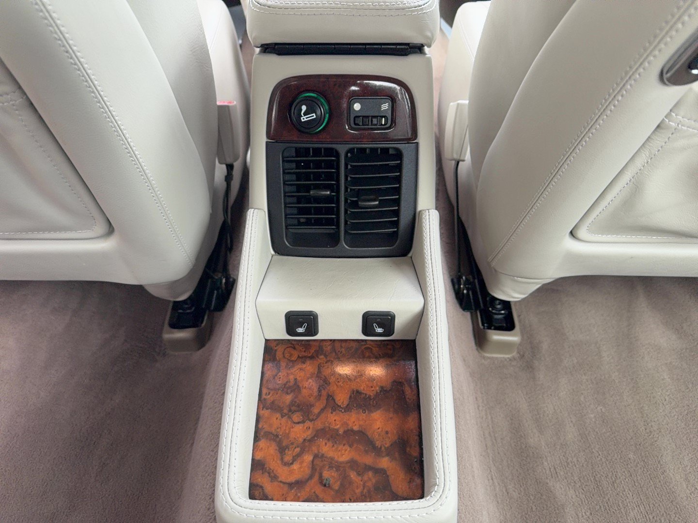 Used 2000 Jaguar XJ RWD image 23