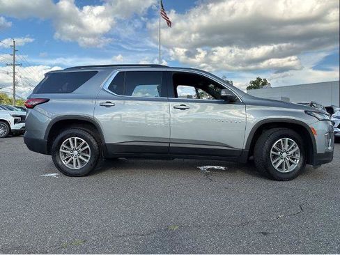 Used 2023 Chevrolet Traverse LT w/ LPO, Floor Liner Package AWD/4WD image 5