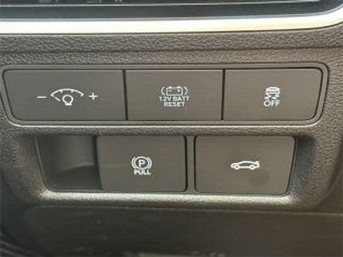 Used 2025 Hyundai Sonata SEL FWD image 30