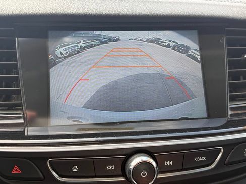 Used 2018 Buick Regal Preferred FWD image 20