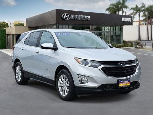 Used 2021 Chevrolet Equinox LT image 1