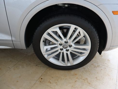 Used 2019 Audi Q5 2.0T Premium Plus w/ Premium Plus Package AWD/4WD image 38