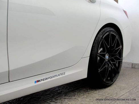 Used 2023 BMW 330i Sedan w/ M Sport Package RWD image 5