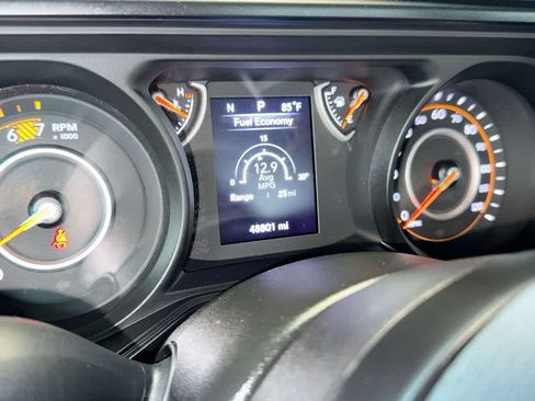 Used 2024 Jeep Wrangler Sport AWD/4WD image 16