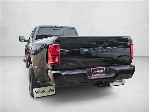 New 2026 RAM 3500 Laramie AWD/4WD image 9