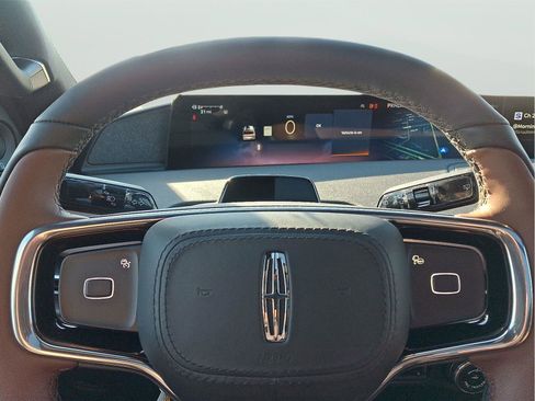 New 2025 Lincoln Navigator L Reserve image 19