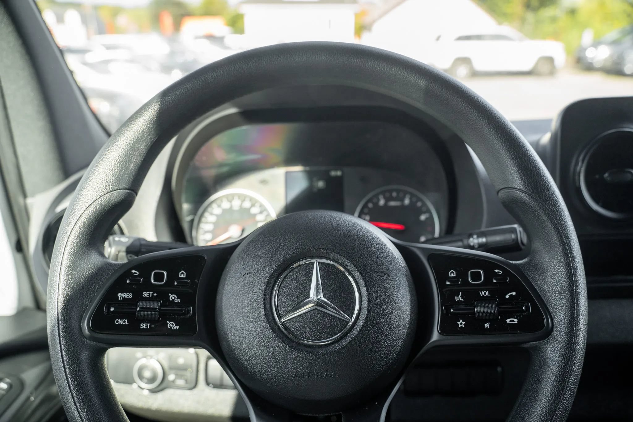 Used 2024 Mercedes-Benz Sprinter 2500 w/ Acoustic Package image 15