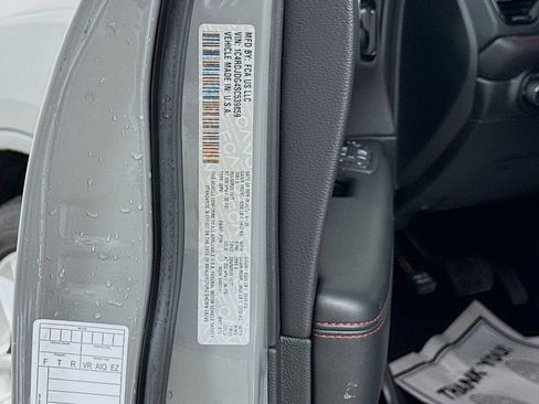 Used 2025 Dodge Durango GT image 34