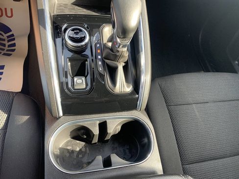 Used 2024 GMC Canyon Elevation w/ Convenience Package image 19