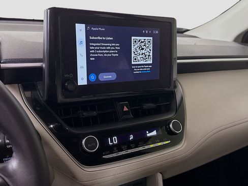 Used 2024 Toyota Corolla Cross LE image 18