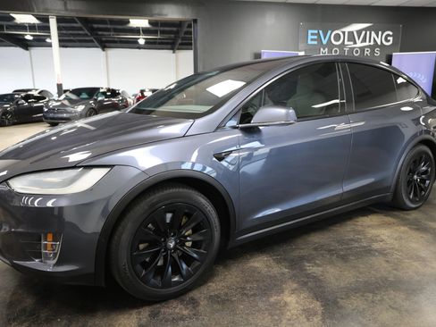 Used 2018 Tesla Model X 100D AWD/4WD image 5