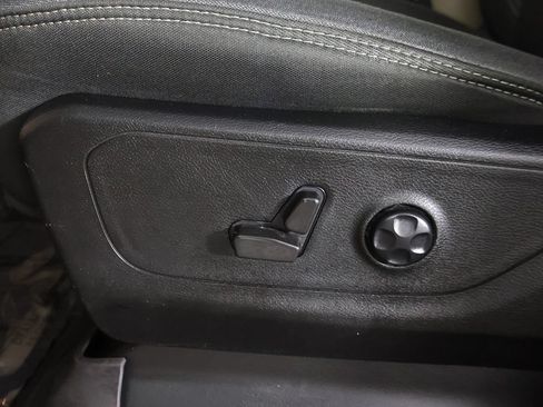 Used 2021 RAM 1500 Big Horn AWD/4WD image 25