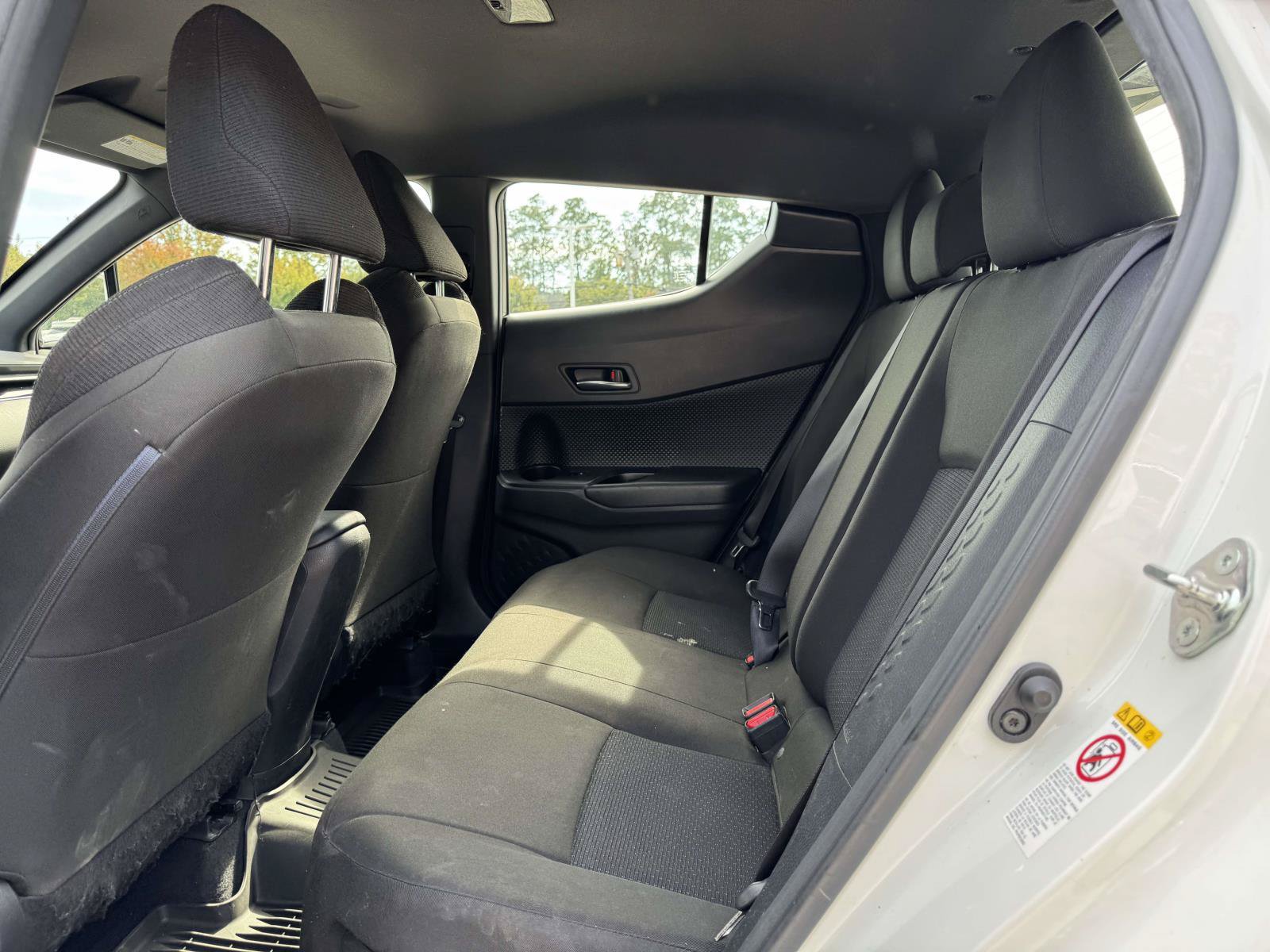 Used 2019 Toyota C-HR LE FWD image 9