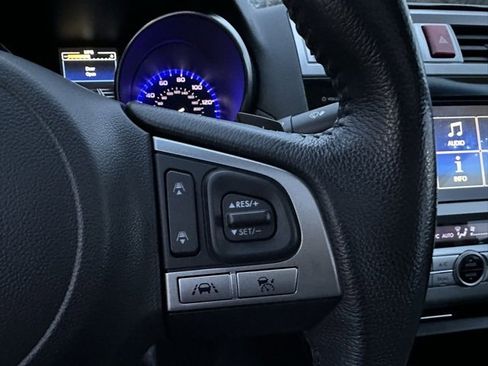 Used 2017 Subaru Legacy 2.5i Limited image 16