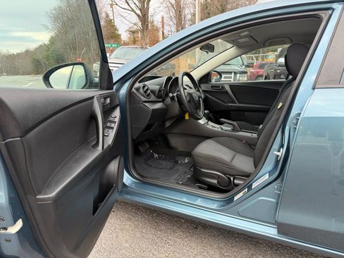 Used 2010 MAZDA MAZDA3 i Sport image 9