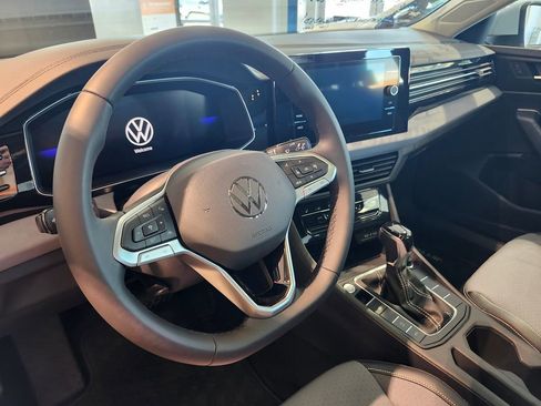 New 2025 Volkswagen Jetta SE image 7