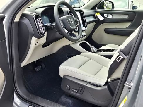 New 2026 Volvo XC40 B5 Plus w/ Protection Package Premier AWD/4WD image 12