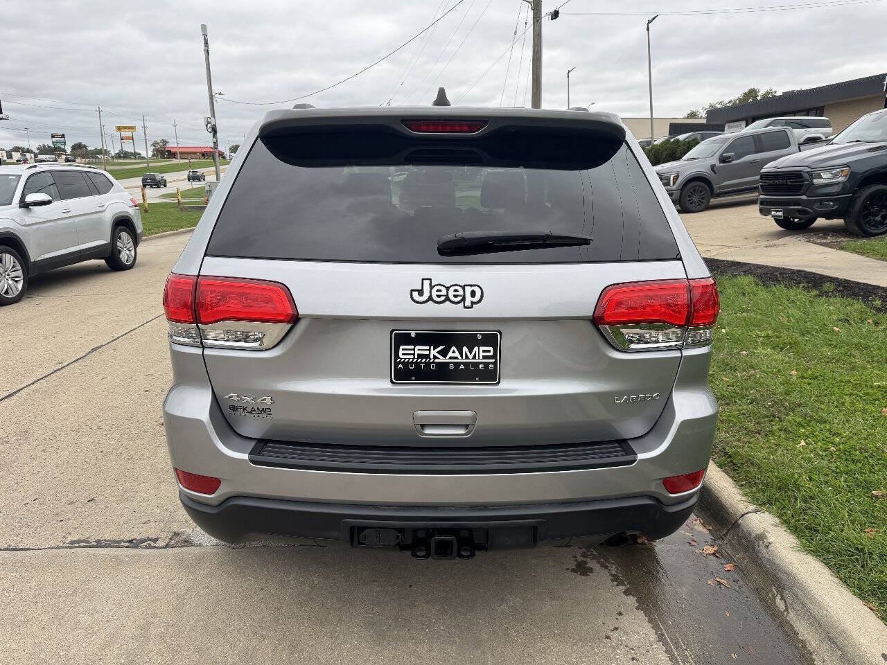 Used 2015 Jeep Grand Cherokee Laredo w/ Quick Order Package 23E AWD/4WD image 4