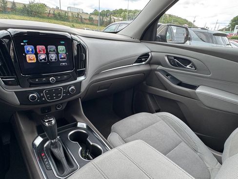 Used 2018 Chevrolet Traverse LT AWD/4WD image 18