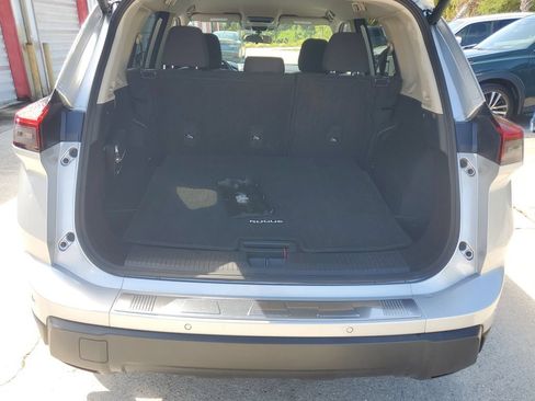 Used 2024 Nissan Rogue SV FWD image 13