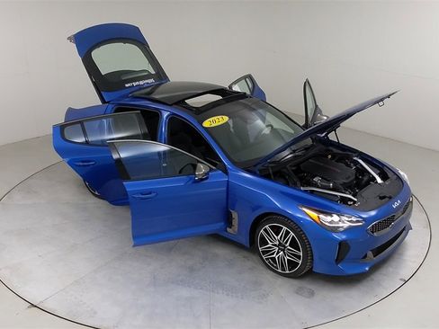 Used 2023 Kia Stinger GT2 image 46