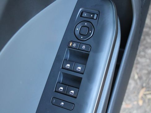 New 2026 Kia K4 FWD image 19