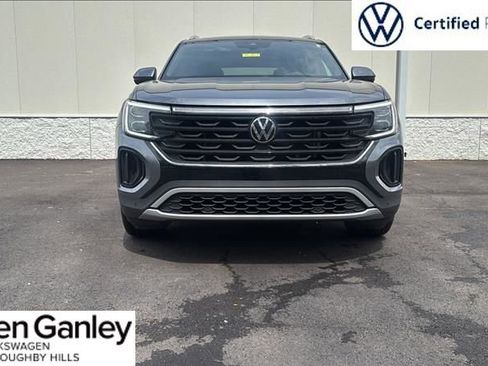 Used 2024 Volkswagen Atlas Cross Sport SE w/ Panoramic Sunroof Package image 1