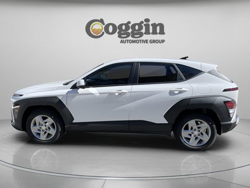 Certified 2026 Hyundai Kona SE FWD image 3