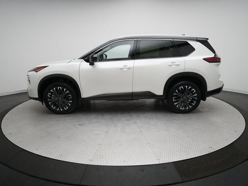 Certified 2025 Nissan Rogue SL w/ Tech Package image 24