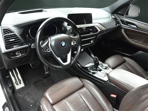 Used 2018 BMW X3 M40i w/ Premium Package image 10