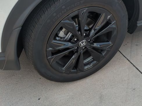 Used 2025 Honda CR-V Sport Touring image 3