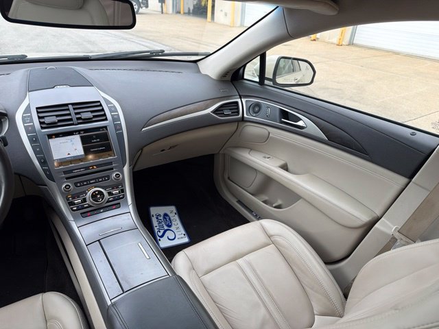 Used 2018 Lincoln MKZ Select w/ Select Plus Package FWD image 21