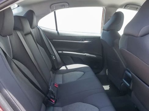 Used 2021 Toyota Camry LE w/ Carpet Mat Package (TMS) FWD image 15
