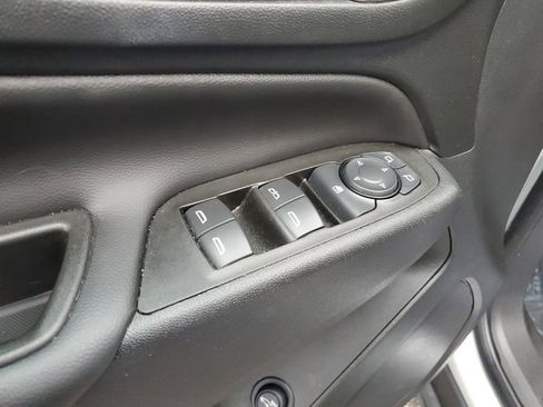 Used 2022 Chevrolet Equinox LT image 12