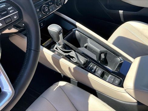 Used 2023 Honda Accord Touring image 17