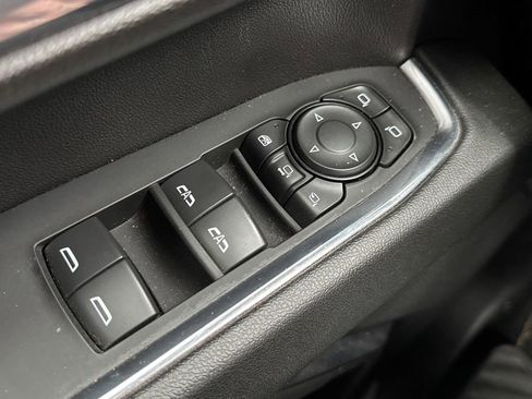 Used 2024 Chevrolet Silverado 2500 LTZ AWD/4WD image 36