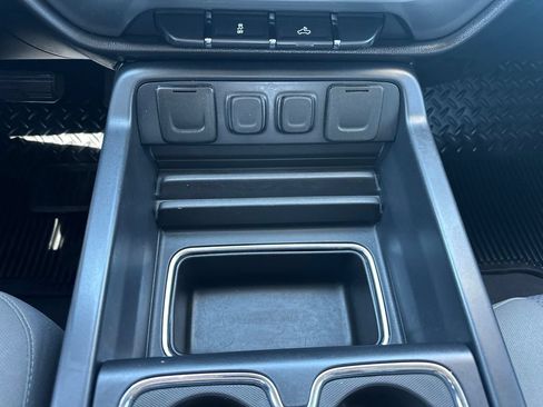 Used 2018 Chevrolet Silverado 1500 LT w/ All Star Edition AWD/4WD image 5