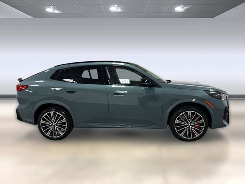 Used 2026 BMW X2 xDrive28i w/ M Sport Package AWD/4WD image 7