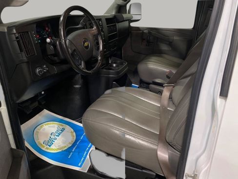 Used 2021 Chevrolet Express 2500 w/ Driver Convenience Package RWD image 12
