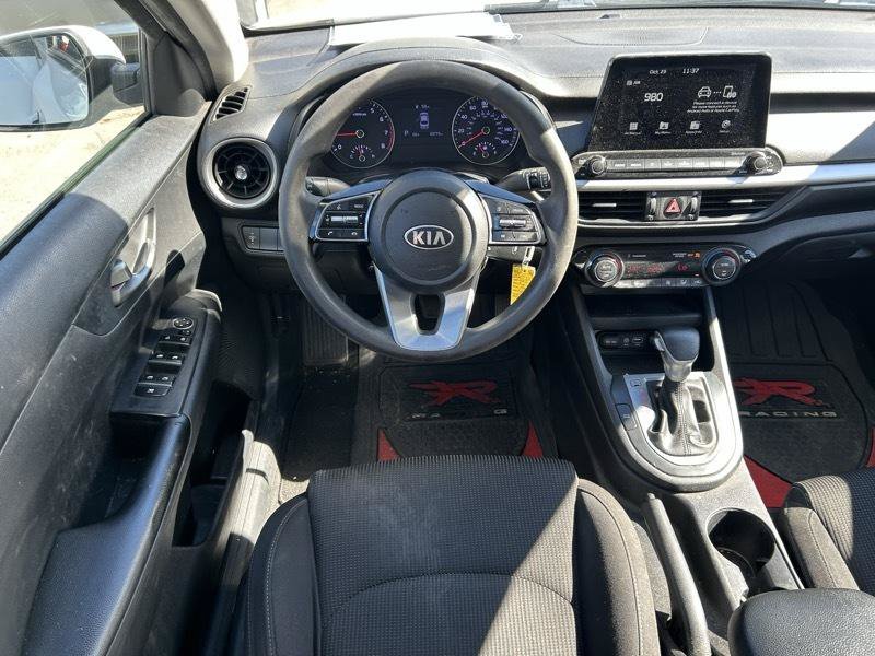 Used 2019 Kia Forte LXS FWD image 9
