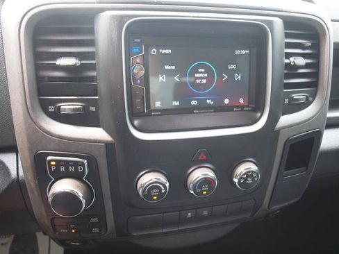 Used 2017 RAM 1500 Express AWD/4WD image 10