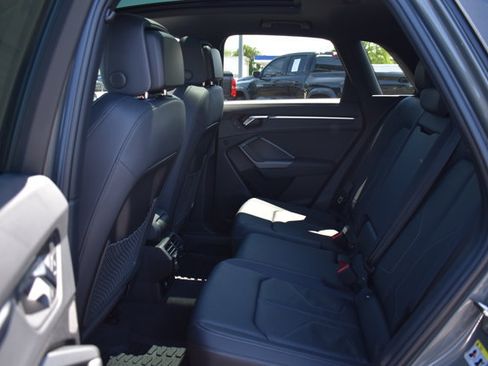 Used 2025 Audi Q3 2.0T Premium w/ Convenience Package AWD/4WD image 21