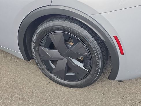 Used 2024 Toyota Prius LE image 11