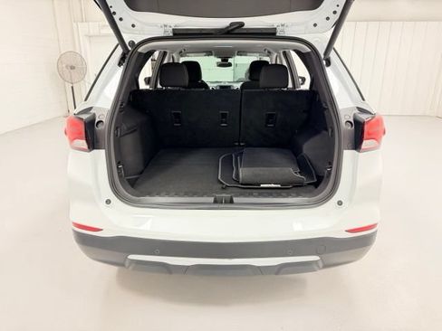 Certified 2023 Chevrolet Equinox LT FWD image 22