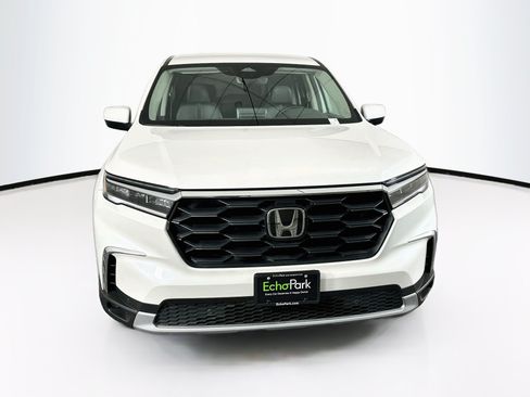 Used 2025 Honda Pilot EX-L image 2