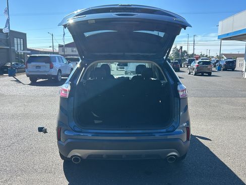 Used 2019 Ford Edge SEL w/ Equipment Group 201A AWD/4WD image 9