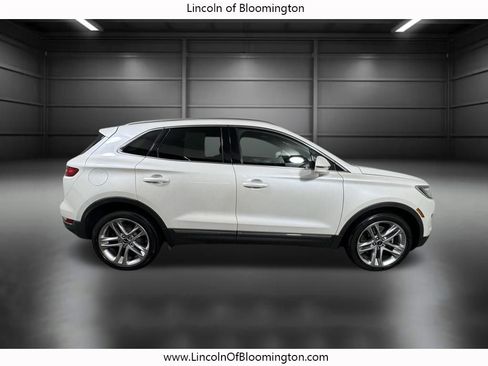 Used 2017 Lincoln MKC Reserve image 7