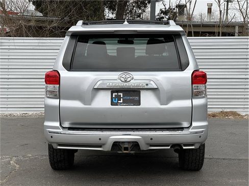 Used 2011 Toyota 4Runner SR5 image 11