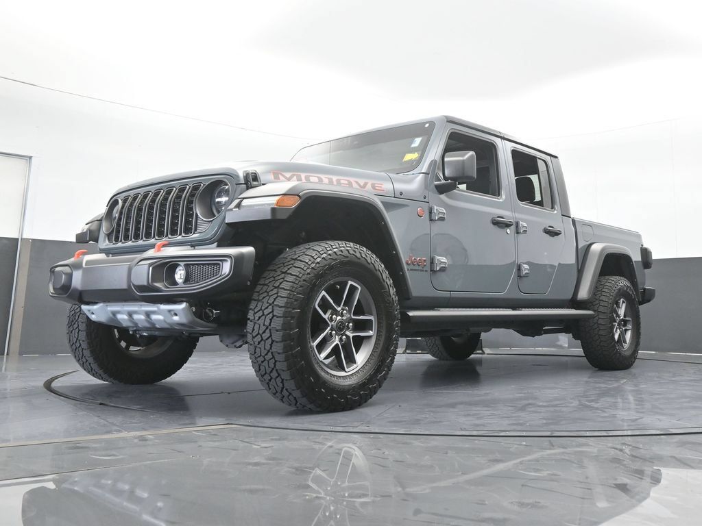 Used 2024 Jeep Gladiator Mojave AWD/4WD image 56